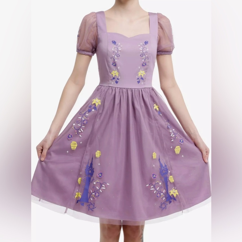 NWT Her Universe Disney Tangled puff sleeved midi dress size 3X